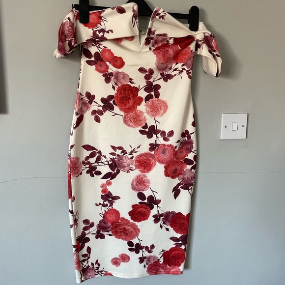 Parisian Collection size 10 White Off The Shoulder Bardot Floral Pencil Bodycon - Picture 4 of 15